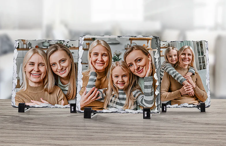 Stenen Foto Leisteen|Stenen leisteen met familiefoto|zijaanzicht van stenen leisteen met baby en moeder en vader|twee jonge mensen afgedrukt op een steen|Gepersonaliseerd cadeau Steen met afgedrukte afbeelding