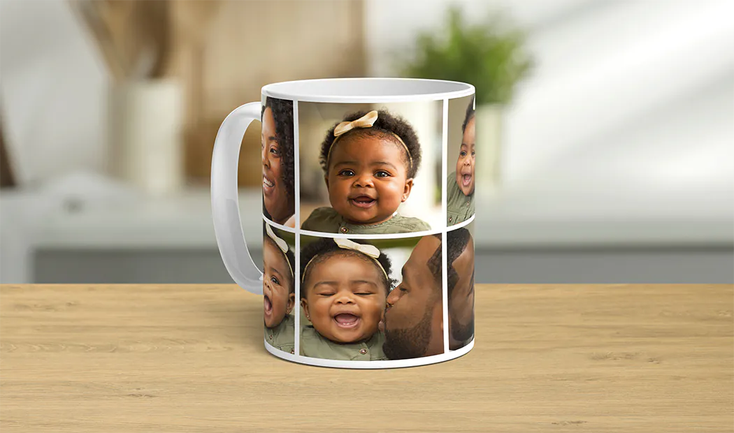 Fotocollage mokken van Printerpix|Op maat ontworpen mok met collage van foto's van het stel en hun baby van Printerpix|Close-up van op maat gemaakte fotomok met een fotocollage van familiefoto's en tekst|Close-up van mok met fotocollage van foto's van een jong stel|Meisje houdt mok vast met fotocollage ontwerp van stel foto's|Twee op maat gemaakte fotomokken met romantische en familiethema afbeeldingen en tekst