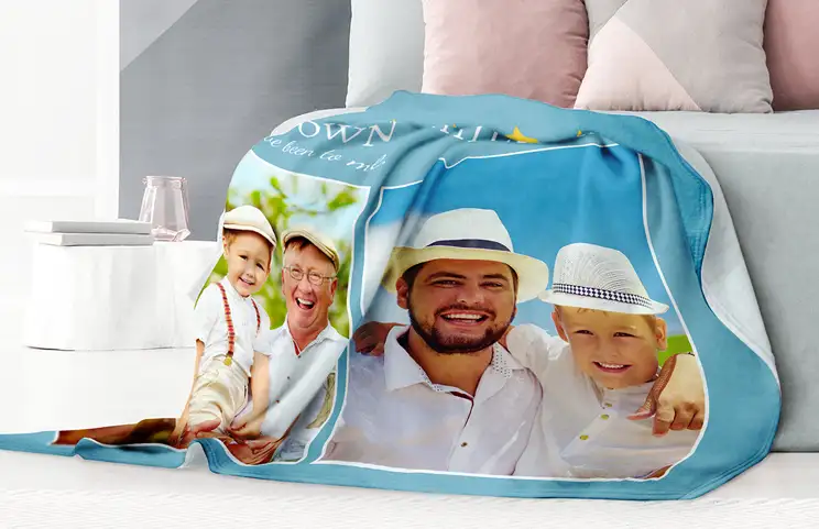 Koppel gewikkeld in deken