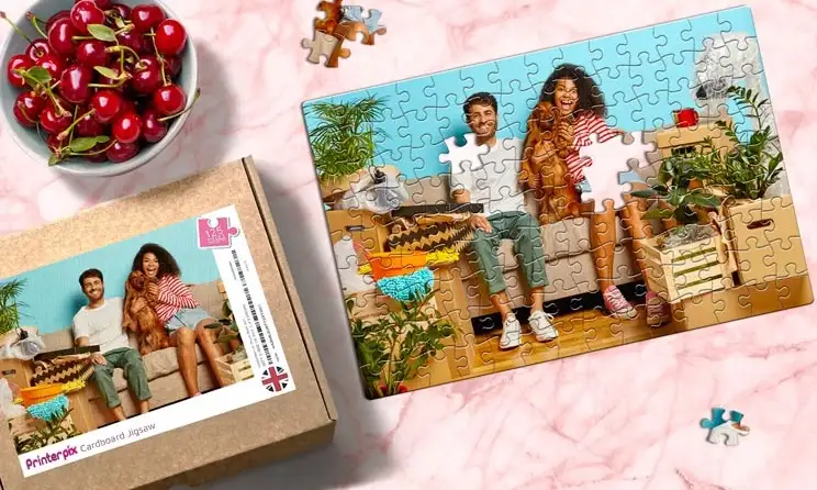 gepersonaliseerde kartonnen puzzel met familiefoto