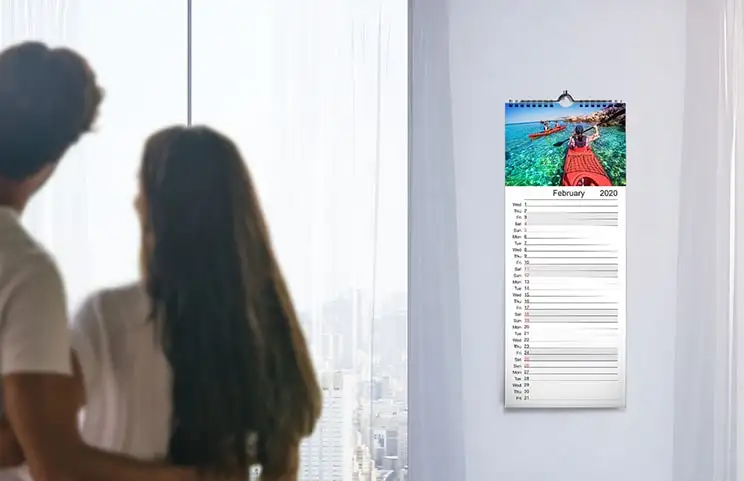 Babyfoto met kerstthema-ontwerp op gepersonaliseerde kalender van Printerpix